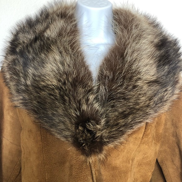 SOLD Vintage Caramel Suede & Fur Belted Coat Jacket 70s Size 40 - Picture 3 of 13
